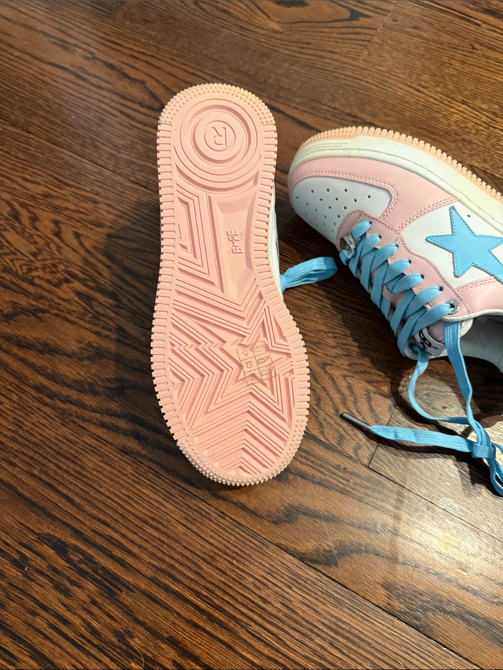 Bape Kids Pink & Light Blue Low-Top Sneakers - Picture 3 of 3